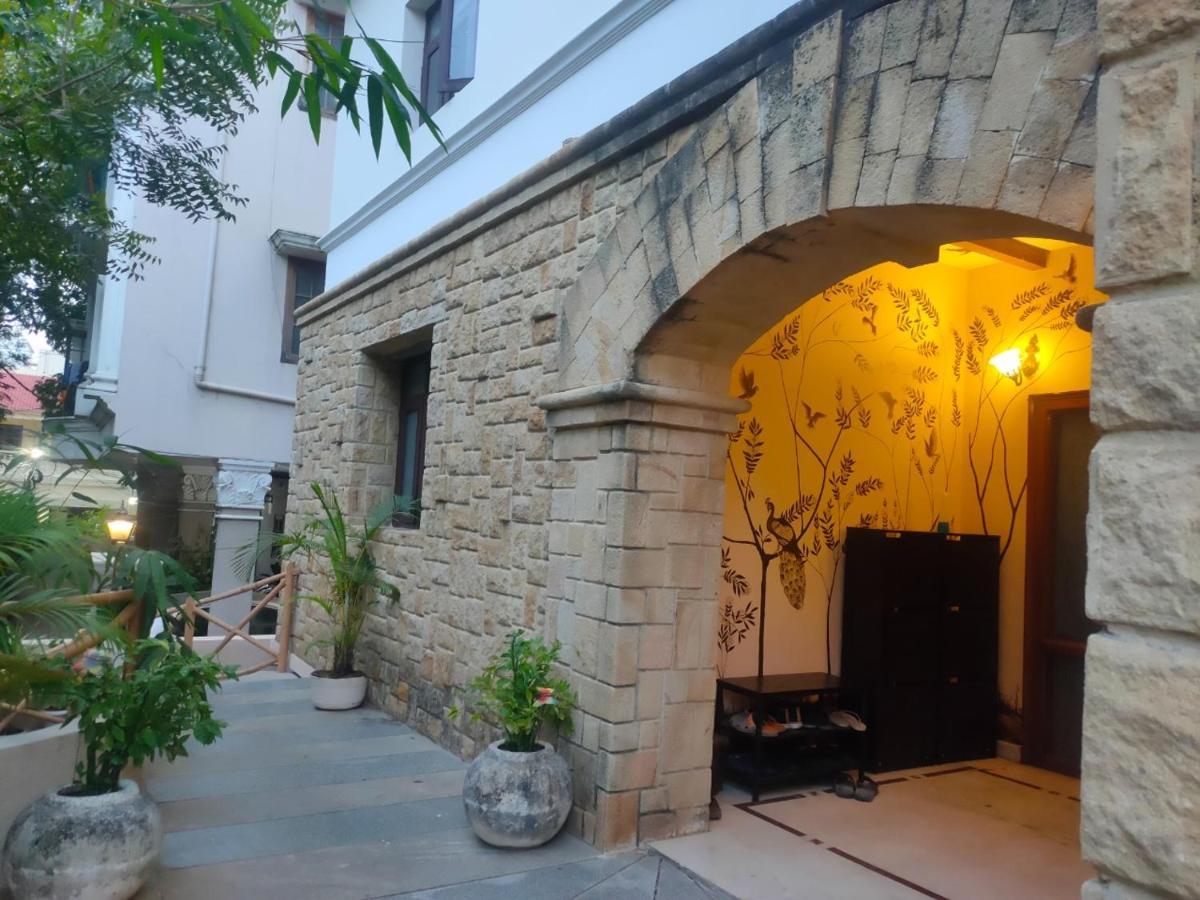 Nomads Nest Hostel Hyderabad Bagian luar foto