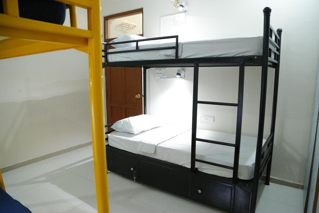 Nomads Nest Hostel Hyderabad Bagian luar foto