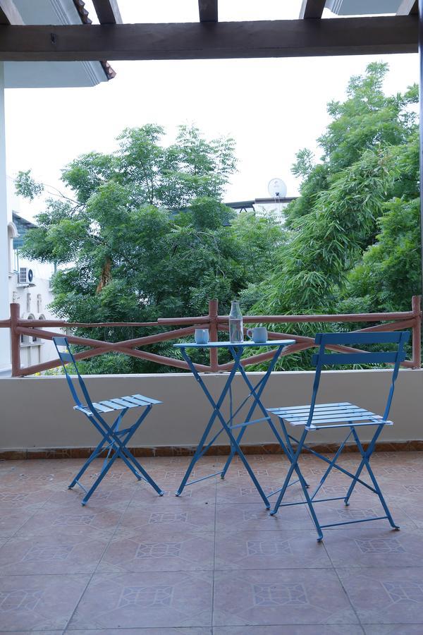 Nomads Nest Hostel Hyderabad Bagian luar foto