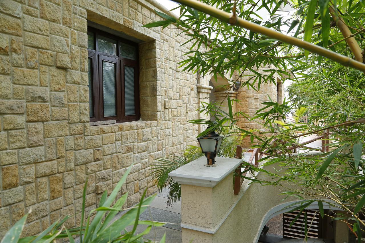 Nomads Nest Hostel Hyderabad Bagian luar foto